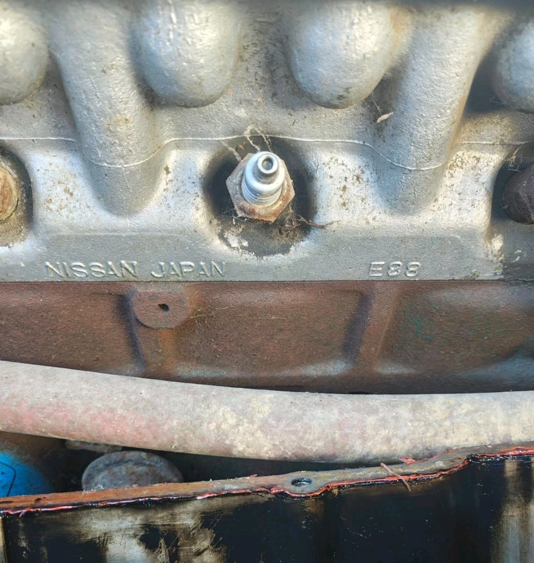 1972-73 Datsun 240z E88 Cylinder Head Fresh Pull + Complete