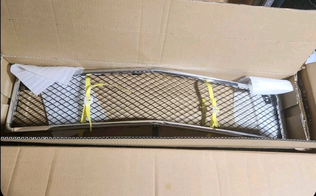 1970-73 Authentic Japanese Datsun Fairlady Z 240z Front Grille JDM
